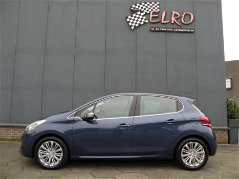 Peugeot 208 - 1.2 PureTech Blue Lease Executive - 1