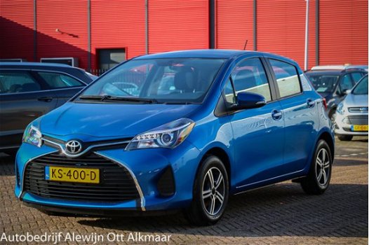 Toyota Yaris - 1.0 VVT-i Aspiration 5-DEURS, Airco, Bluetooth, Lmv - 1