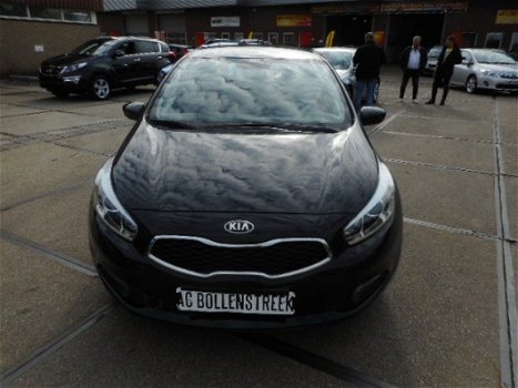 Kia Cee'd - 1.4 CVVT 50000km Nieuw staat - 1