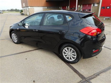 Kia Cee'd - 1.4 CVVT 50000km Nieuw staat - 1