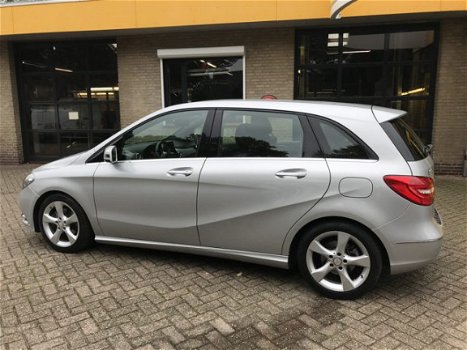 Mercedes-Benz B-klasse - 180 Ambition Automaat Climate Control - 1