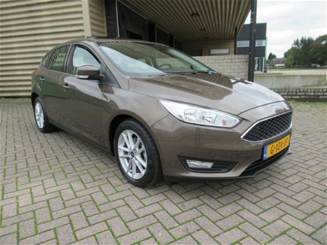 Ford Focus - 1.0 Trend 100pk [ ecc, schuifdak, 16``lmv, audio ] - 1