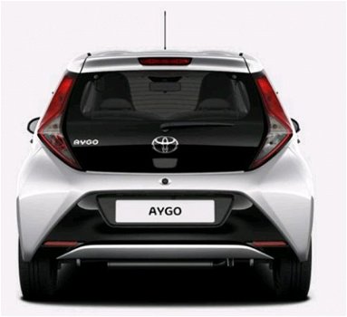 Toyota Aygo - 5-deurs 1.0 VVT-i x-joy Nu 5 jaar garantie en 5 jaar gratis onderhoud - 1