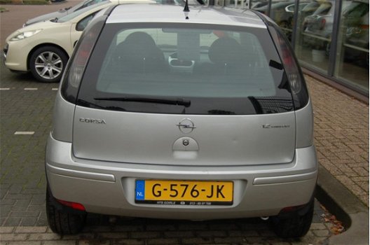 Opel Corsa - 1.2-16V Rhythm - 1