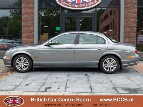 Jaguar S-type - 2.5 V6 Executive - 1