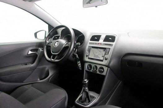 Volkswagen Polo - 1.0 TSI 95pk Bluemotion Navigatie Airco Cruise Control Bluetooth 200x Vw-Audi-Seat - 1