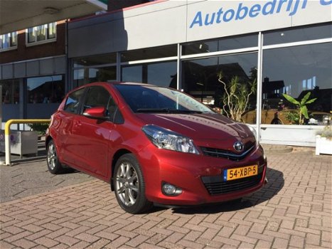 Toyota Yaris - 1.3 VVT- Dynamic CVT automaat 37.062 km - 1