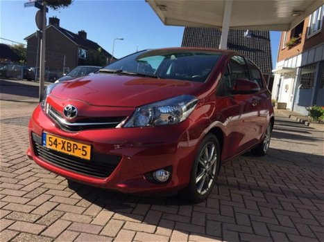 Toyota Yaris - 1.3 VVT- Dynamic CVT automaat 37.062 km - 1