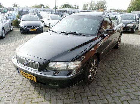 Volvo V70 - 2.4 D5 Geartronic Edition II - 1