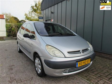 Citroën Xsara Picasso - 1.8i-16V Plaisir //APK//NAP//Airco//Cruise//Elec.Ramen//CV+AB//Trekhaak//INR - 1