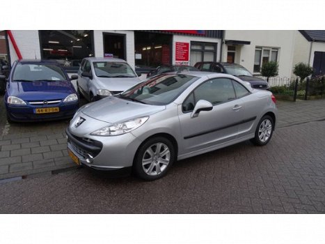 Peugeot 207 - CC Sport 1.6-16V Turbo - 1