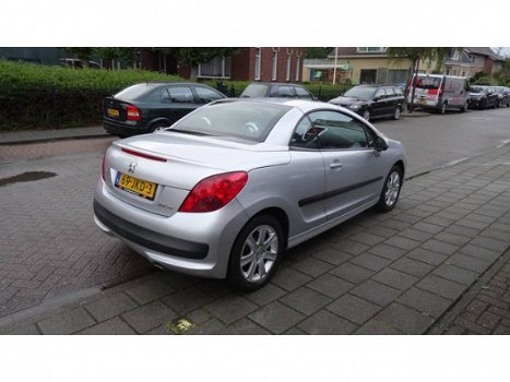 Peugeot 207 - CC Sport 1.6-16V Turbo - 1