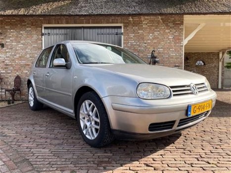 Volkswagen Golf - 1.4-16V -5 Deurs- Nieuwe APK- Airco - 93dKM - 1