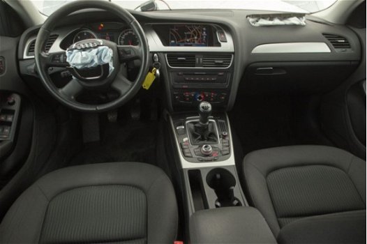 Audi A4 - 2.0 TDI Attraction - 1