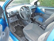 Peugeot 107 - 1.0-12V XS