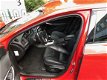 Volvo V40 - 2.0 D4 Summum Business 191PK/leer/Alu wielen/airco-ecc/navigatie - 1 - Thumbnail