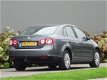 Volkswagen Jetta - 1.6 FSI 102Pk Comfortline _@ NL-Auto Dealer-Oh - 1 - Thumbnail