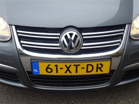 Volkswagen Jetta - 1.6 FSI 102Pk Comfortline _@ NL-Auto Dealer-Oh - 1