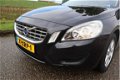 Volvo V60 - T3 Powershift Kinetic | Business Pack Pro | Trekhaak vast | Dealer onderhouden - 1 - Thumbnail