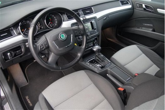 Skoda Superb Combi - 1.8 TSI Ambition Business Line Navigatie | Cruisecontrol | climatecontrol | par - 1