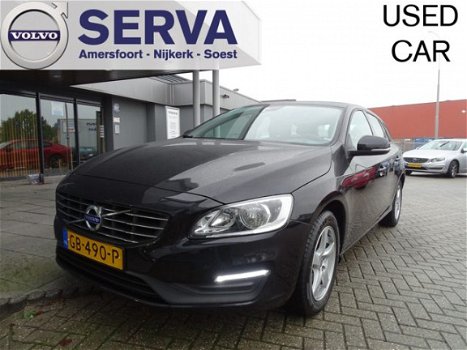 Volvo V60 - D2 Kinetic Business Pack Pro - 1