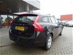 Volvo V60 - D2 Kinetic Business Pack Pro - 1 - Thumbnail