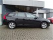 Volvo V60 - D2 Kinetic Business Pack Pro - 1 - Thumbnail