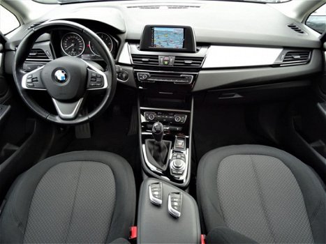 BMW 2-serie Active Tourer - 218d Executive | Navigatie | Climatronic Airco | Botswaarschuwing | NAP - 1