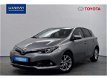 Toyota Auris - 1.8 Hybrid Dynamic | Navigatie | LM-Velgen | Bluetooth | - 1 - Thumbnail