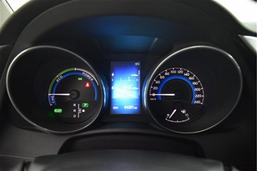 Toyota Auris - 1.8 Hybrid Dynamic | Navigatie | LM-Velgen | Bluetooth | - 1