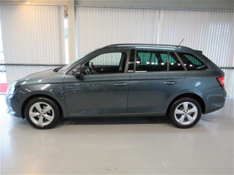 Skoda Fabia Combi - 1.2 TSI JOY 15'' Frontassist/PDC/Clima/Cruise/Bluetooth/Stoelverwarming - 1