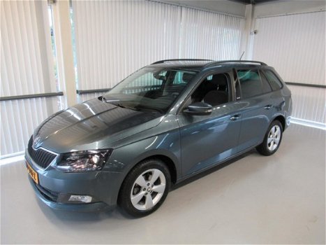 Skoda Fabia Combi - 1.2 TSI JOY 15'' Frontassist/PDC/Clima/Cruise/Bluetooth/Stoelverwarming - 1