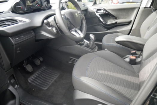 Peugeot 208 - 1.2 Puretech 82pk | NAVIGATIE | CRUISE CONTROL | BLUETOOTH | - 1