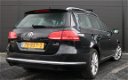 Volkswagen Passat Variant - 1.4 TSI Highline BlueMotion Automaat DSG Leer Navigatie Cruise Bluetooth - 1 - Thumbnail