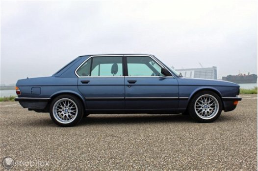 BMW 5-serie - 520i Automaat - 1