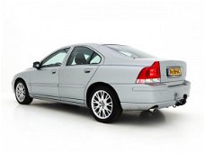 Volvo S60 - 2.4 D5 Drivers Edition AUT. *VOLLLEDER+XENON+NAVI+ECC+CRUISE+PDC