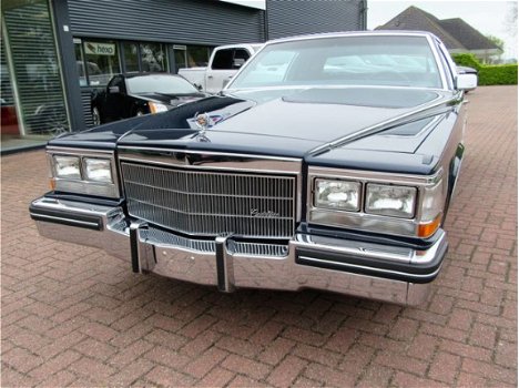 Cadillac Fleetwood Brougham Coupé - DIESEL - 1