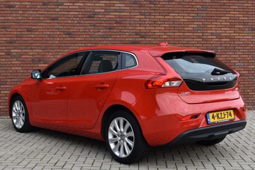 Volvo V40 - D2 115PK Summum | Trekhaak | - 1