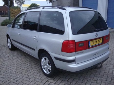 Volkswagen Sharan - 1.8 Turbo Sportline Bj 7-2004 7 Persoons - 1