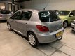 Peugeot 307 - 1.6-16V XT Premium 5 DEURS/CLIMA/NAP/APK - 1 - Thumbnail