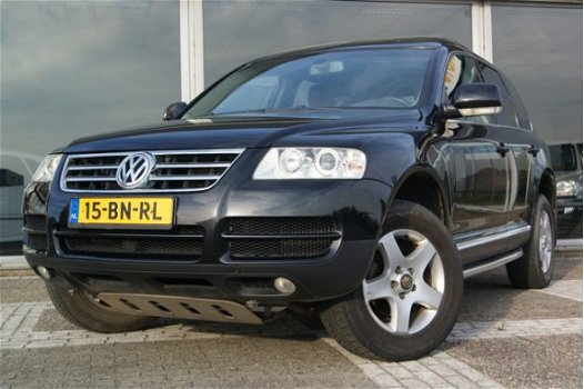 Volkswagen Touareg - 2.5 TDI VAN GRIJS KENTEKEN >>NIEUWE MOTOR<< + LEER + NAVI + KLIMA - 1