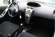 Toyota Yaris - 1.3 5-DRS AIRCO RADIO/CD