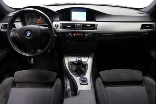 BMW 3-serie Coupé - 320i 163PK M-sport NL-auto | Navi | Bi-Xenon | M-pakket - 1