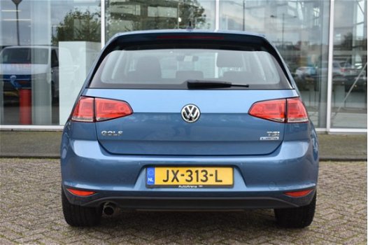 Volkswagen Golf - 1.0 TSI Edition 116PK NAVIGATIE | 17 INCH VELGEN | PARKEERSENSOREN VOOR + ACHTER | - 1