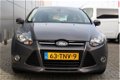 Ford Focus - 1.6 TI-VCT Titanium | Trekhaak | Navigatie | Climate control | Voorruitverwarming | Cru - 1 - Thumbnail