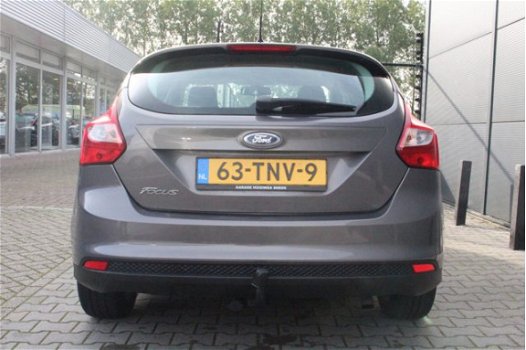 Ford Focus - 1.6 TI-VCT Titanium | Trekhaak | Navigatie | Climate control | Voorruitverwarming | Cru - 1