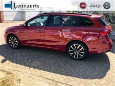 Fiat Tipo Stationwagon - 1.4 T-Jet 16v Bns Lusso (navi, leer)