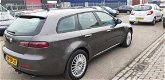 Alfa Romeo 159 Sportwagon - 2.4 JTD Business , met CLIMA en Nieuwe APK - 1 - Thumbnail