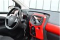 Toyota Aygo - 1.0 VVT-i x-play Airco Cpv Bluetooth USB APK-06-2021 Nwe-koppeling - 1 - Thumbnail