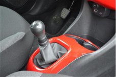 Toyota Aygo - 1.0 VVT-i x-play Airco Cpv Bluetooth USB APK-06-2021 Nwe-koppeling